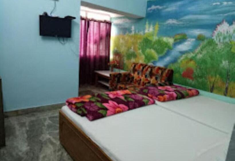 Quarto Quádruplo Estandar, Anukul Guest House,bodh Gaya