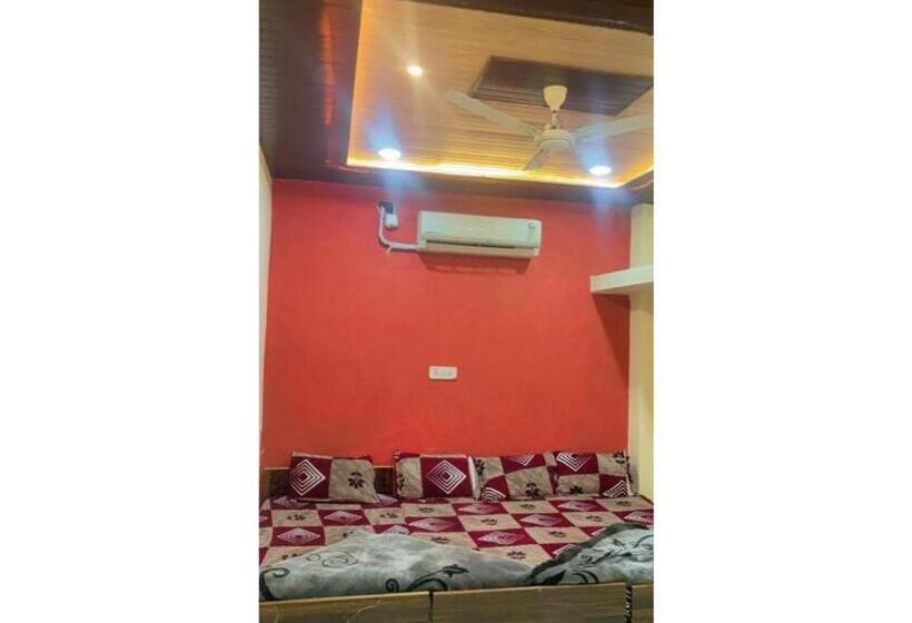 Номер Deluxe, Guru Kripa, Ujjain
