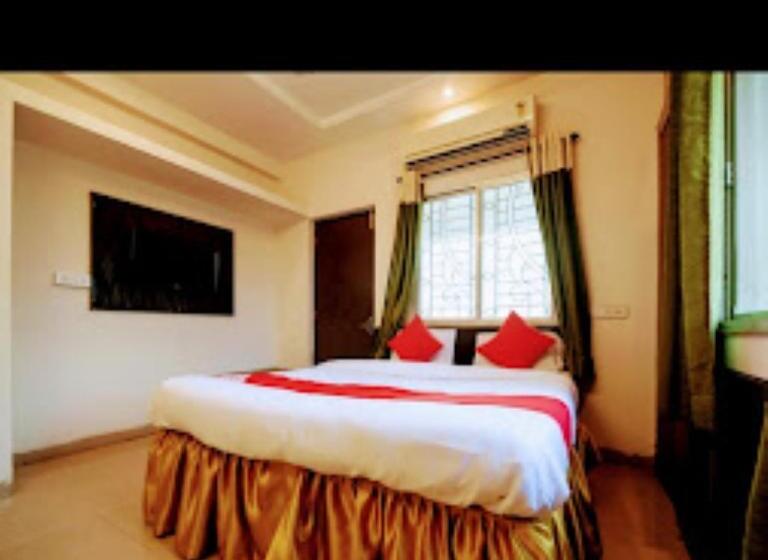 Номер Deluxe, Ramakrishna, Wardha