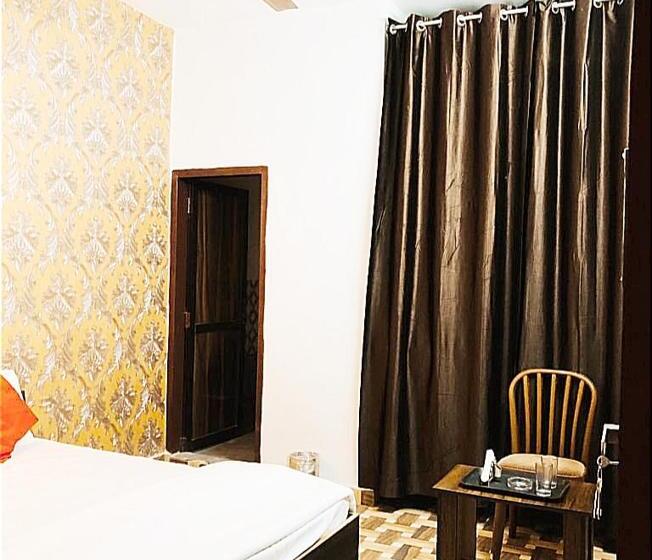 اتاق اکونومی, The Garden    By Sky Group    Special For Families, Couples, Corporate, Groups