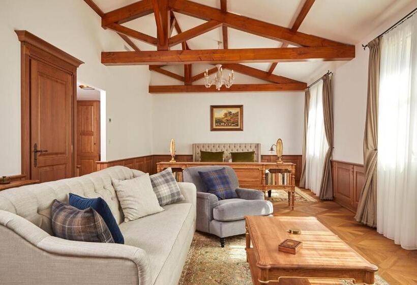 带阳台的豪华间, Château Et Relais De Clotte