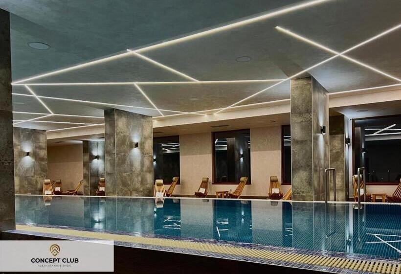 استودیوی لوکس, Velika Recepcija Cc Magnet