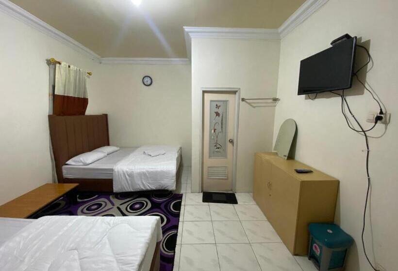 Семейный Номер, Brilliant Homestay Dieng Redpartner