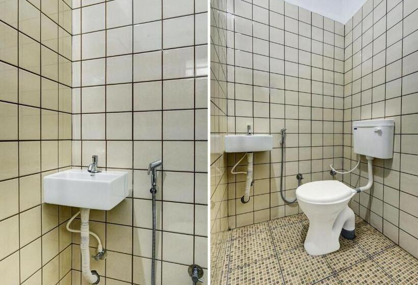 Номер Стандарт, Oyo Flagship Golden Residency Manjeri