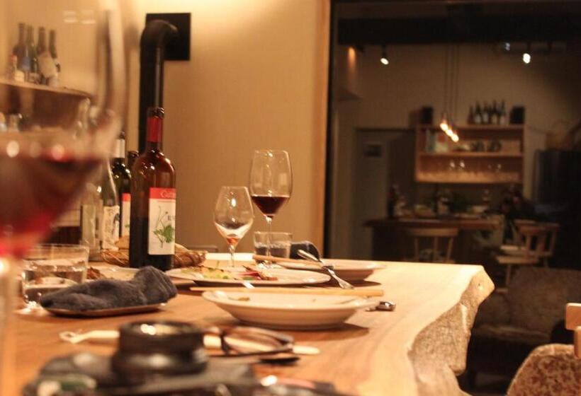 Семейный Номер, Wine& Stay Shinyashiki