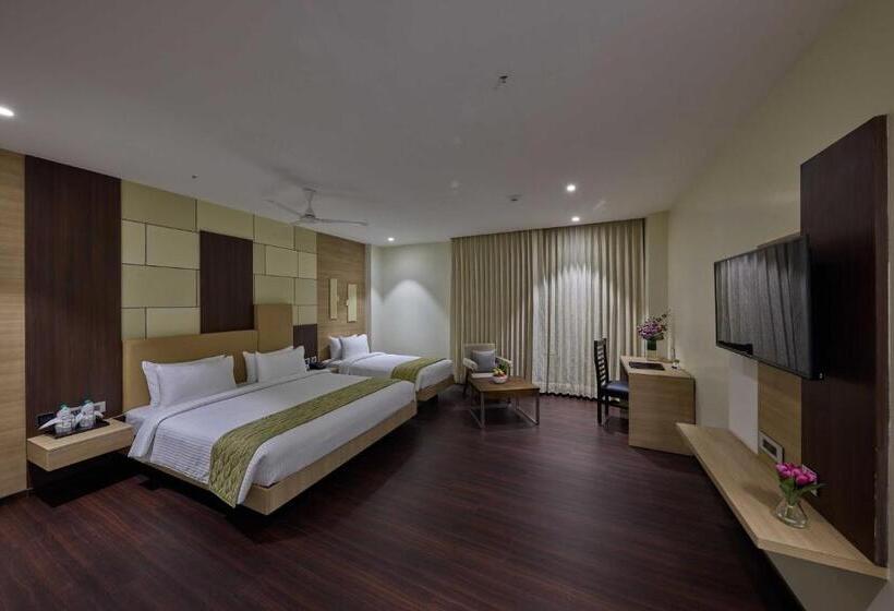 Семейный Номер, Grand Continent Hosur A Sarovar Portico Affiliate