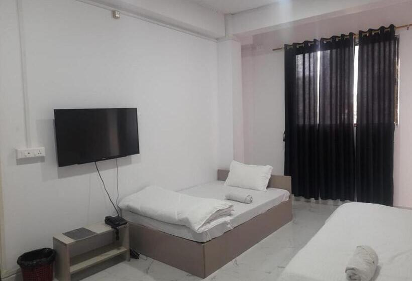 스탠다드 룸, The Lushai Inn, Aizwal