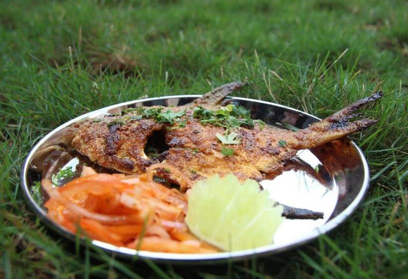 Номер Deluxe, Hill Resort Alibaug