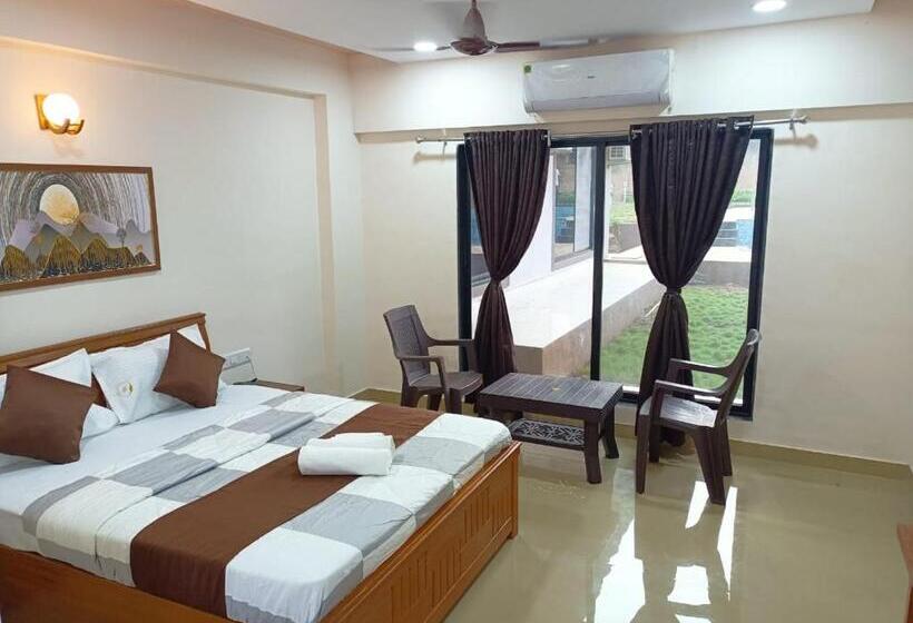Номер Deluxe, Hill Resort Alibaug