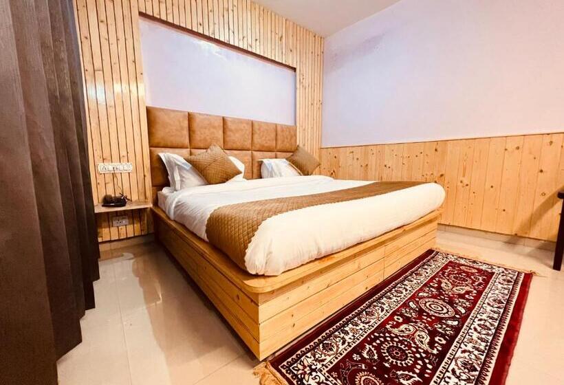 Номер Стандарт, The Nest With Open Rooftop Cafe Mecleodganj