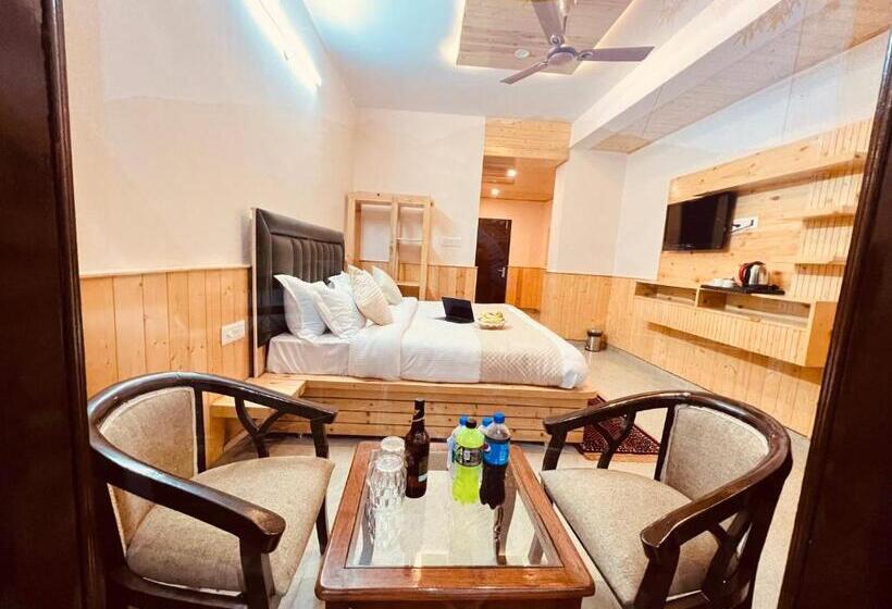 Номер Deluxe, The Nest With Open Rooftop Cafe Mecleodganj
