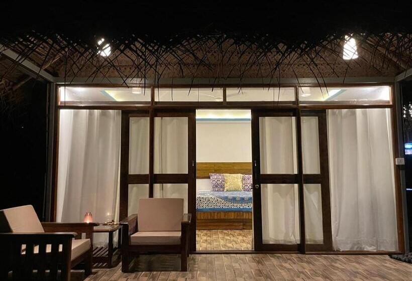 Стандартный Номер Кровать Кинг, The Coast Beach Resort