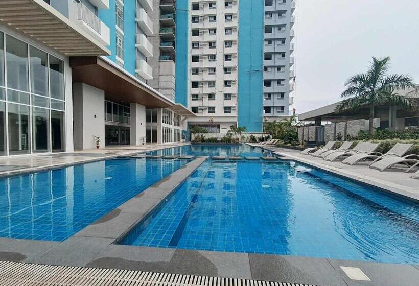 استودیوی استاندارد, Mesavirre Garden Residences