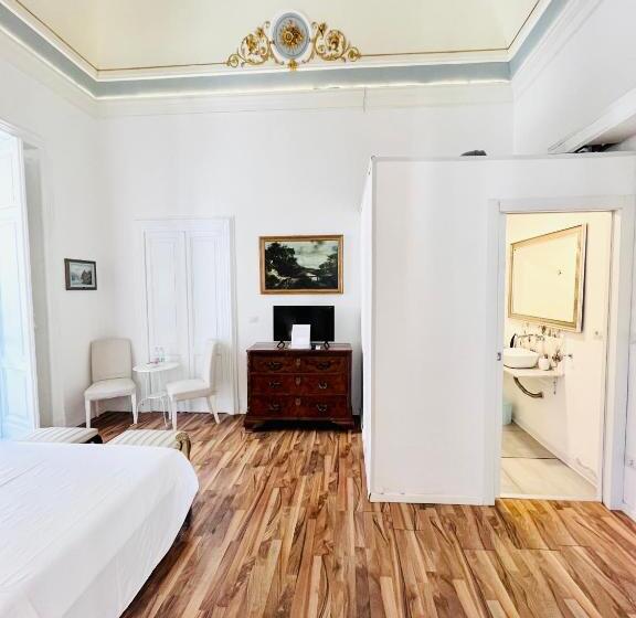 اتاق سوپریور با تخت بزرگ, Beretti Home