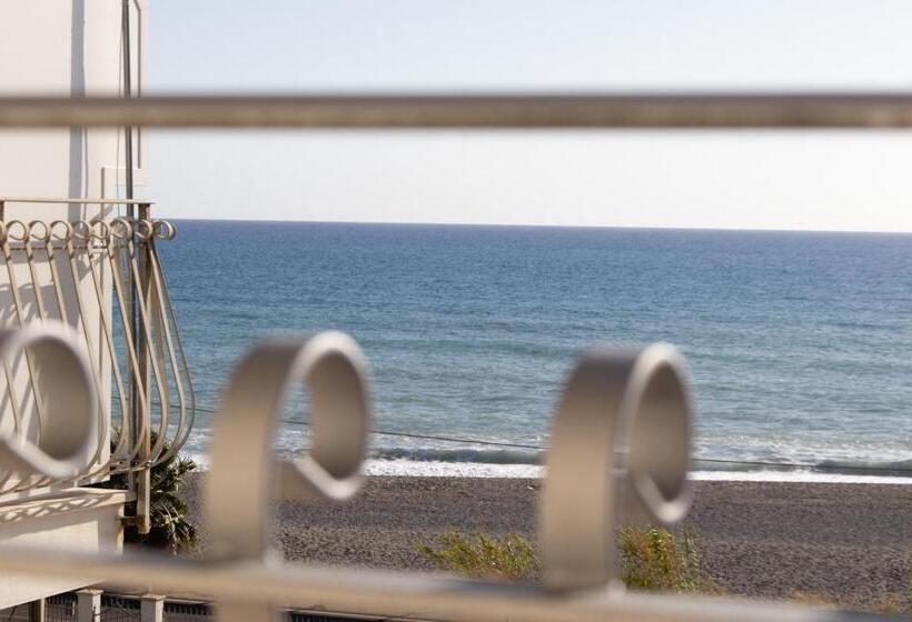 Номер Стандарт Вид на Море, Bed & Breakfast Nonno Gigi   Falerna Marina