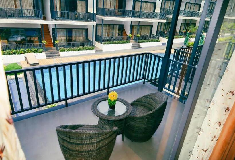 디럭스 테라스 룸 바다 전망, Oralia Resort