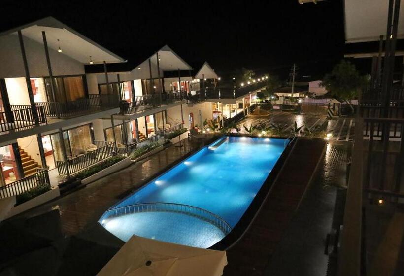 스탠다드 룸 킹사이즈 침대, Oralia Resort