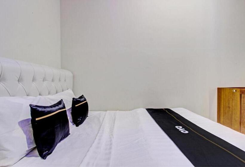 Номер Deluxe, Capital O 93244 Angkasa Inn