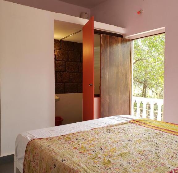 Номер Стандарт, Adi Shakti Guesthouse And Shala