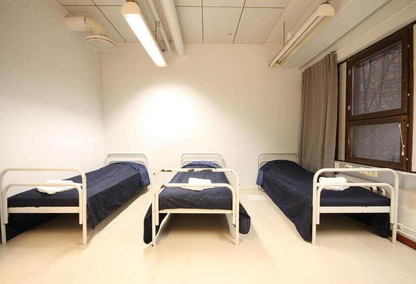 Трехместный Номер Стандарт Совместная Ванная, Forenom Hostel Vantaa Kehä Iii
