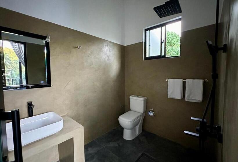 Cameră Standard cu Balcon, Zero Nero