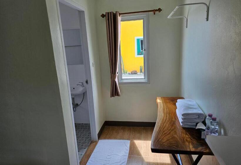 Номер Стандарт, Klong Zand Resort
