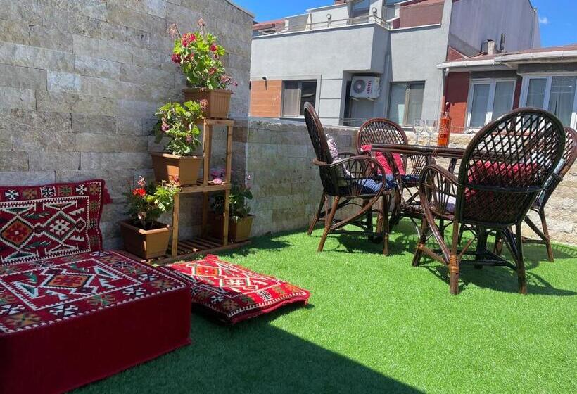 Suíte com Terraço, Es Moda