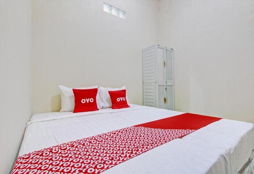 Номер Стандарт, Oyo 93208 Guest House Cemara 2