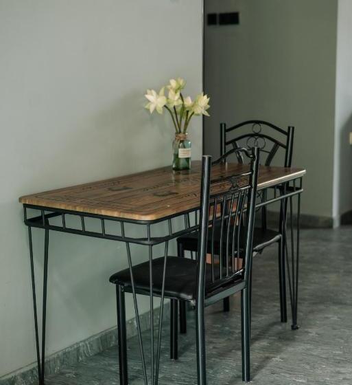 Трехместный Номер Стандарт с Балконом, Amanzi Residence