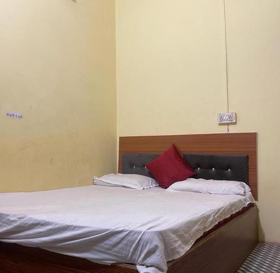 اتاق استاندارد, Shivalay Paying Guest House