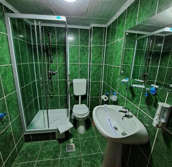 Номер Стандарт, Pensiunea Paradis
