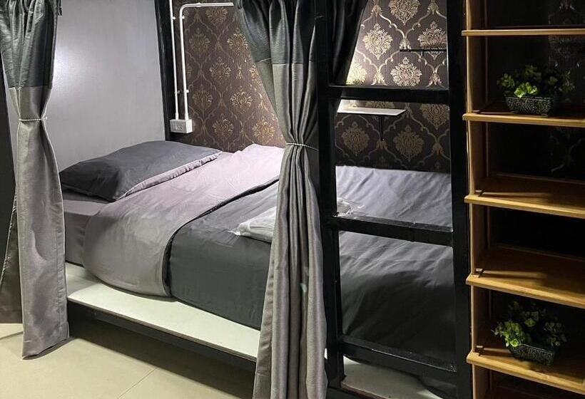 Кровать в Общей Комнате, Future Hostel Pattaya