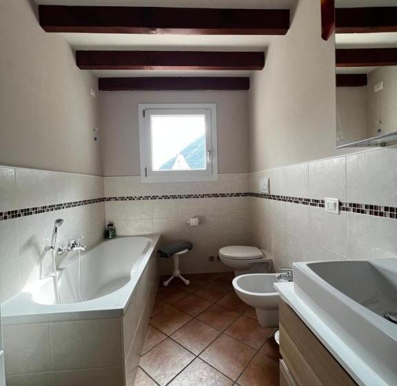 家庭套房, Borgo Lungofiume B&b