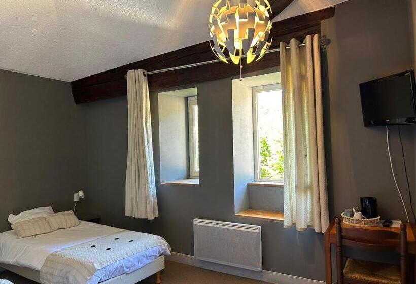 스탠다드 트리플 룸, Auberge Du Désert