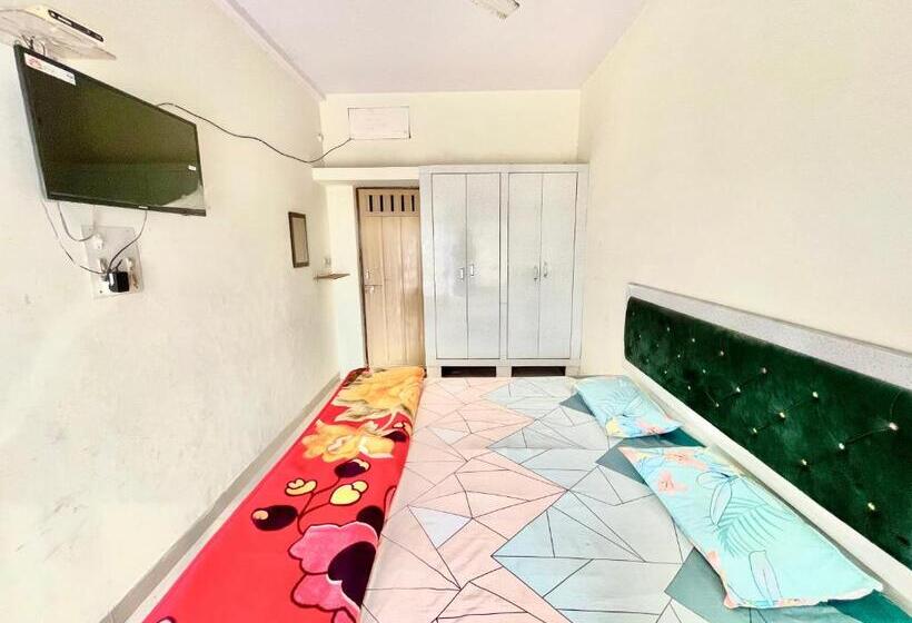 标准间带阳台, Garg Complex Guesthouse