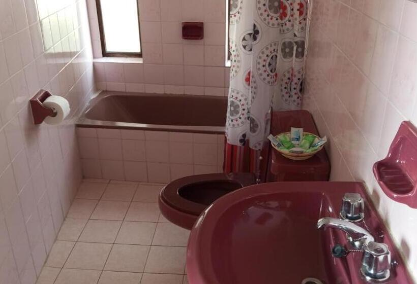 חדר סטנדרט לארבעה, Hostal La Chacarilla