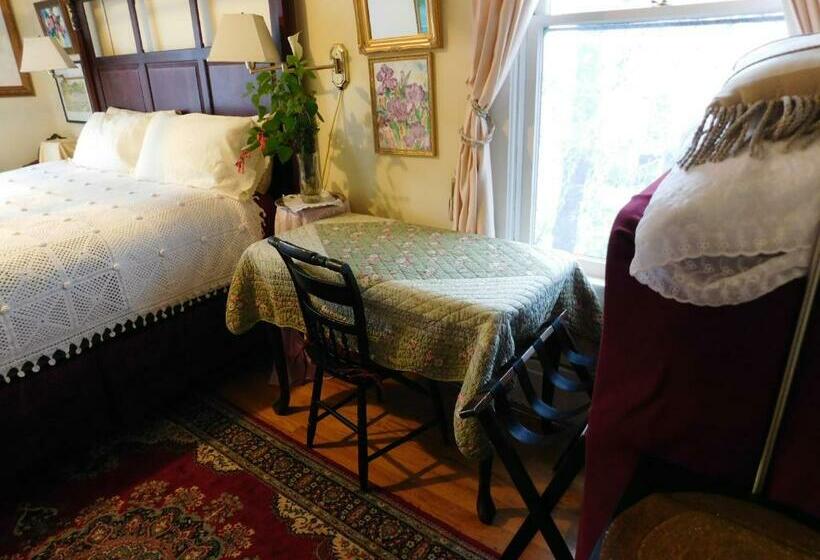 豪华单人间, Cliff Crest Inn