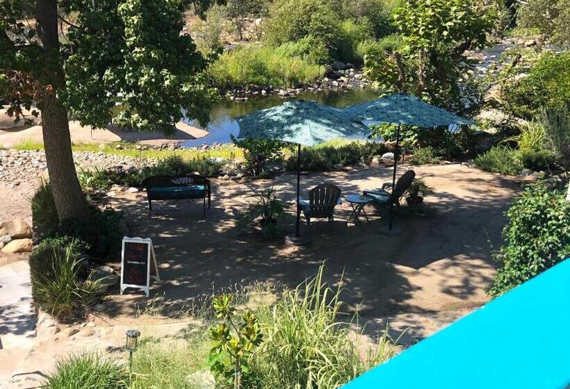 Студия Стандарт, Rio Sierra Riverhouse