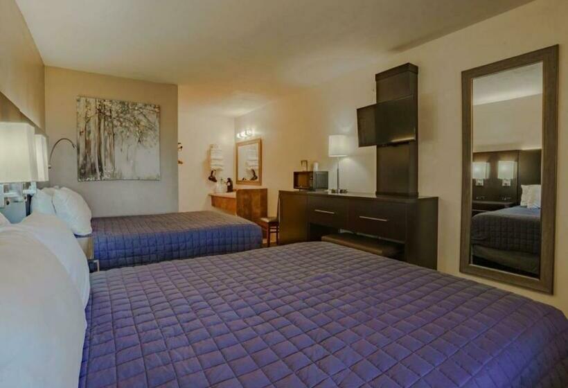 Номер Deluxe, Shady Acre Inn And Suites