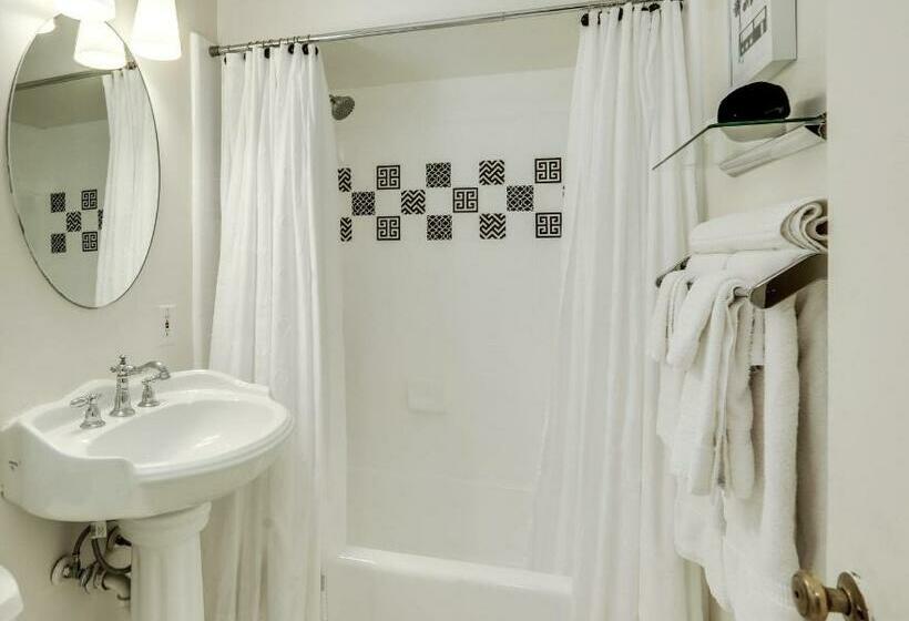 Habitación Estándar Cama King, The Three Fifty Hotel, A Kirkwood Collection