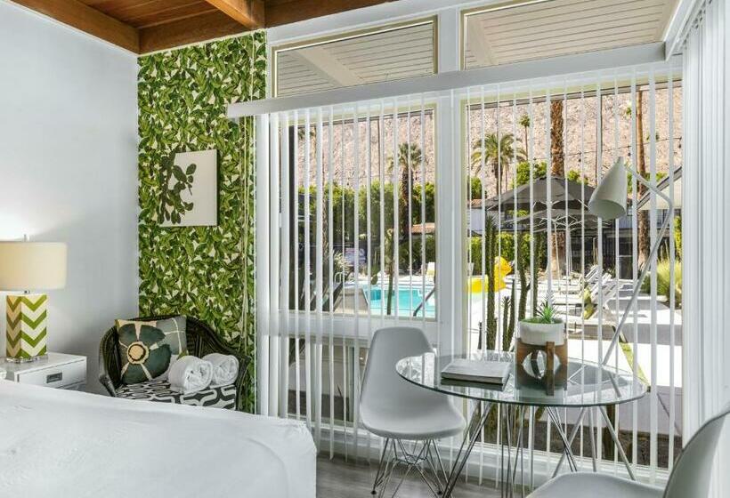 스탠다드 룸 킹사이즈 침대, The Three Fifty Hotel, A Kirkwood Collection