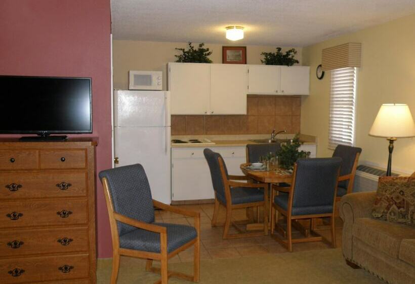 Family Suite, The River's Edge Motel Lodge & Resort