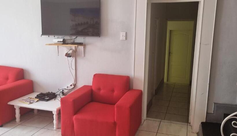 이코노미 룸, 6 Crawford Road, Rondebosch East