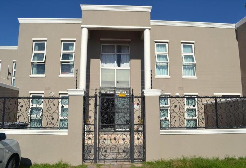 이코노미 룸, 6 Crawford Road, Rondebosch East