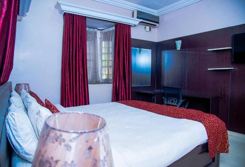 سوییت, Joseph Court Hospitality Gaduwa Estate