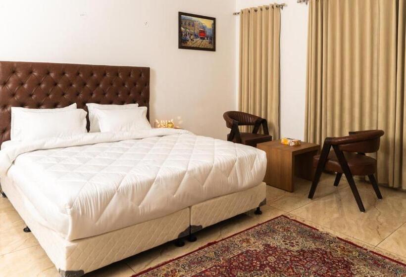 Quarto Deluxe Cama King, The Lodgers Hotel Near India Expo Centre & Mart Greater Noida