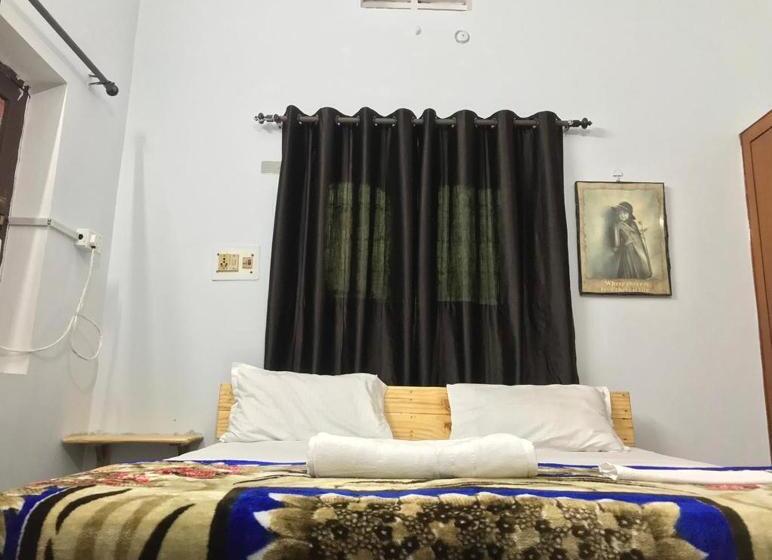 Quarto Estandar, Balaji Atithi Bhawan