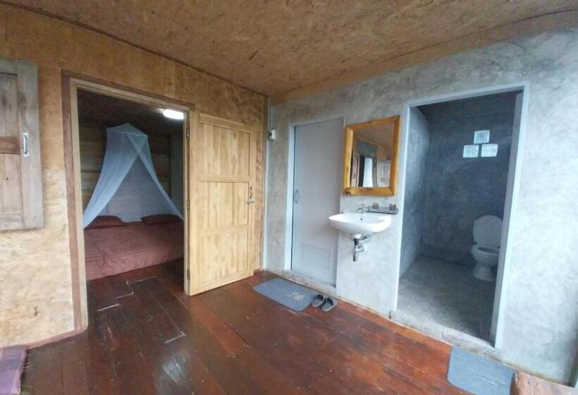 غرفة عائلية مطلّة علي الجبل, Ban Oreo Homestay