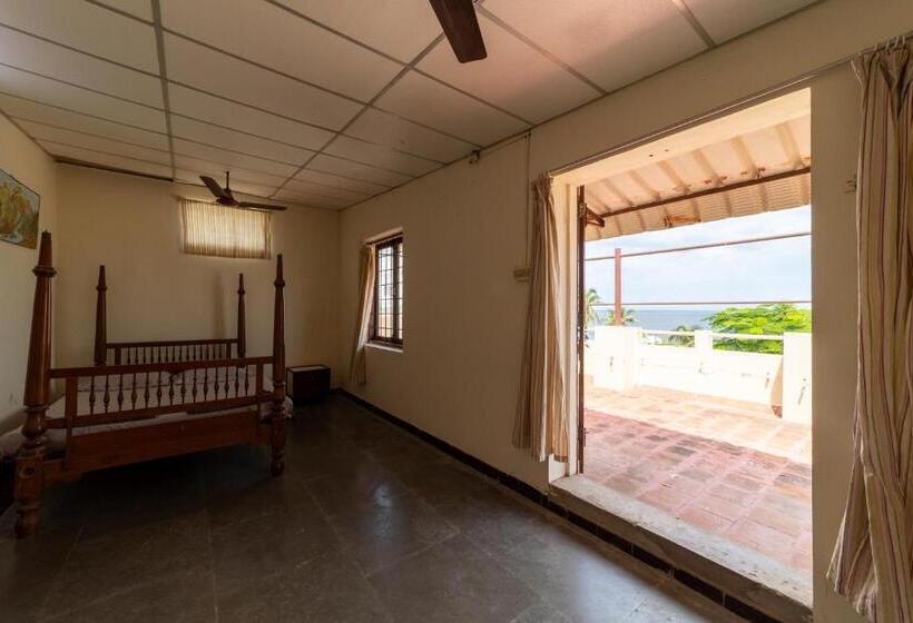 غرفة ديلوكس مطلّة علي البحر, Sacar Guest House