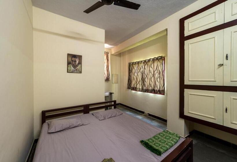 غرفة قياسية مطلّة علي الحديقة, Sacar Guest House